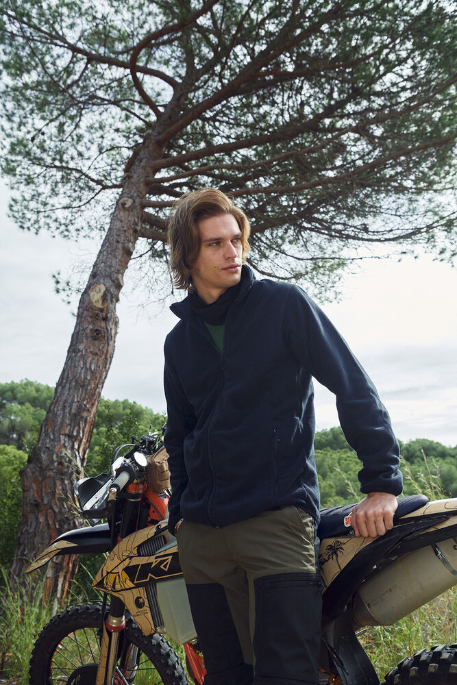 023901_BasicPolarFleecce_jacket_ss25_v2