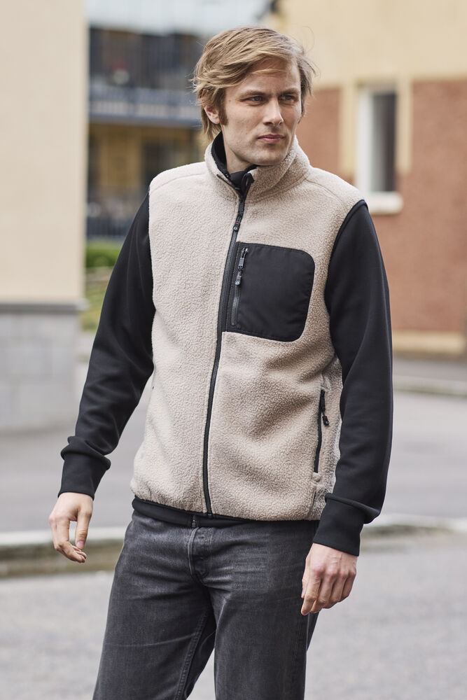 139562-155_RoxbyVest