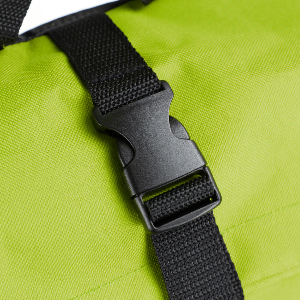 1582112-633_skybackpack_green_closeup