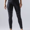 1905331-999985_Baselayer-Set_Closeup4