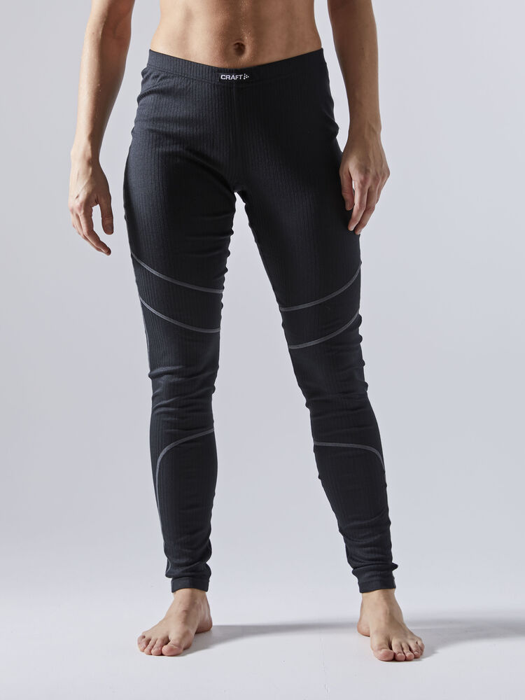 1905331-999985_Baselayer-Set_Closeup4