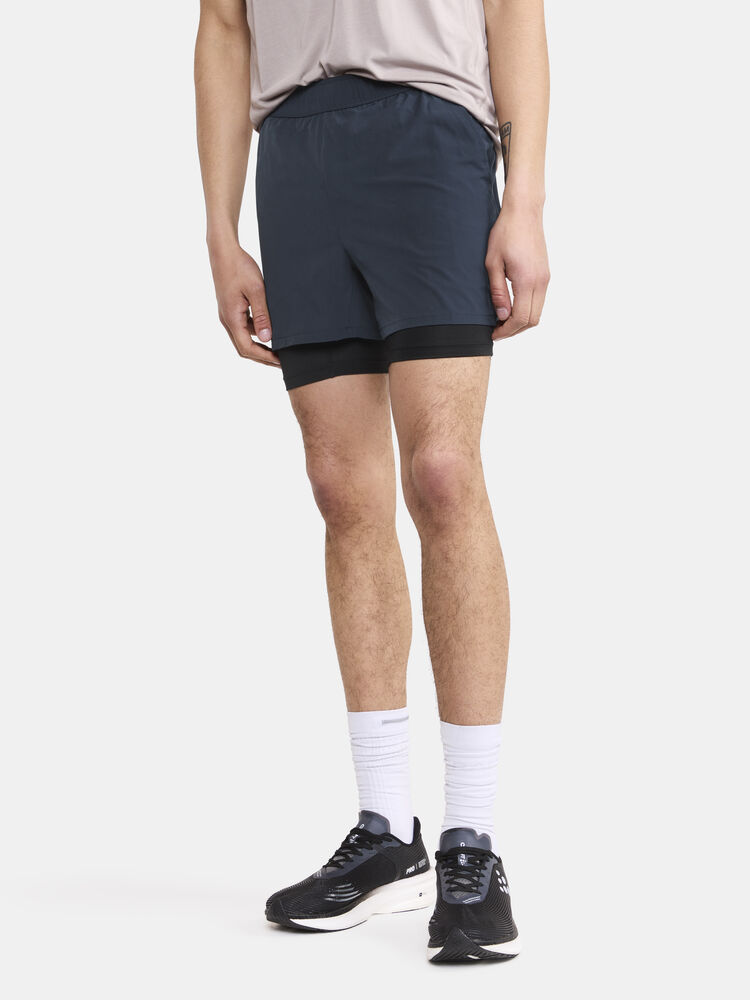 1908764-244000_ADV-Essence-2in1-Stretch-Shorts-M_Closeup010