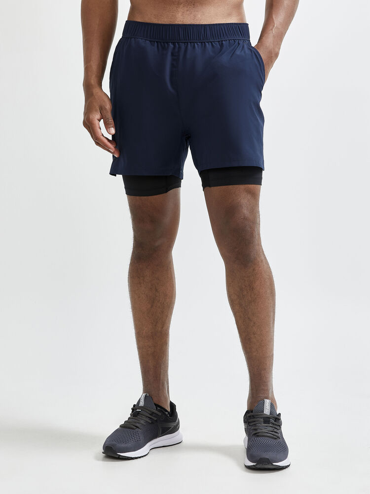 1908764-396000_ADV-Essence-2-in-1-Stretch-Shorts_Closeup1