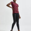 1908767-497000_ADV-Essence-SS-Slim-Tee_Closeup4