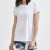 1908767-900000_ADV-Essence-SS-Slim-Tee_Closeup1
