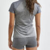 1908767-975000_ADV-Essence-SS-Slim-Tee_Closeup2