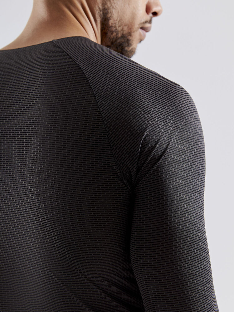 1908852-999000_Pro-Dry-Nanoweight-LS_Closeup3