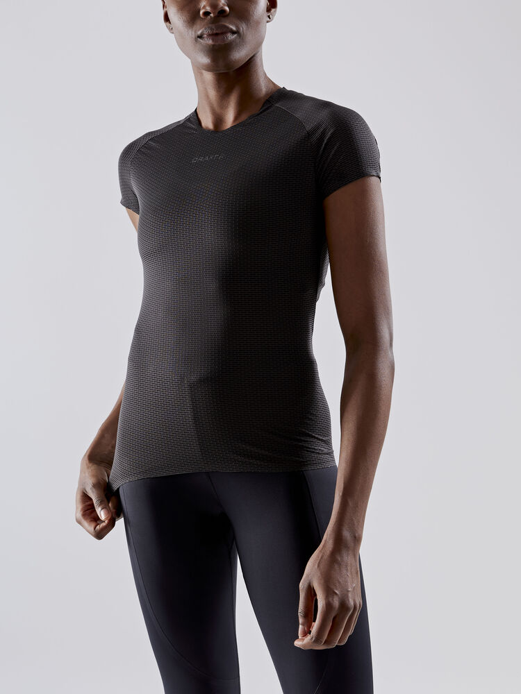 1908854-999000_Pro-Dry-Nanoweight-SS_Closeup1