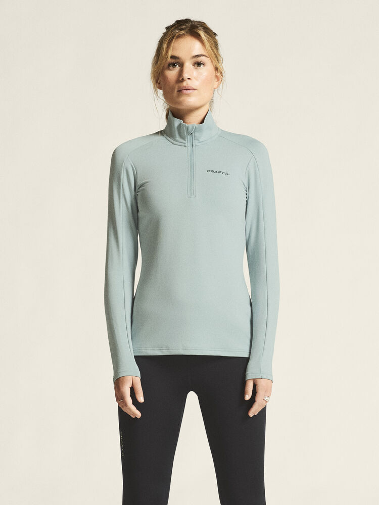 1909497-364000_CORE-Gain-Midlayer-W_closeup4
