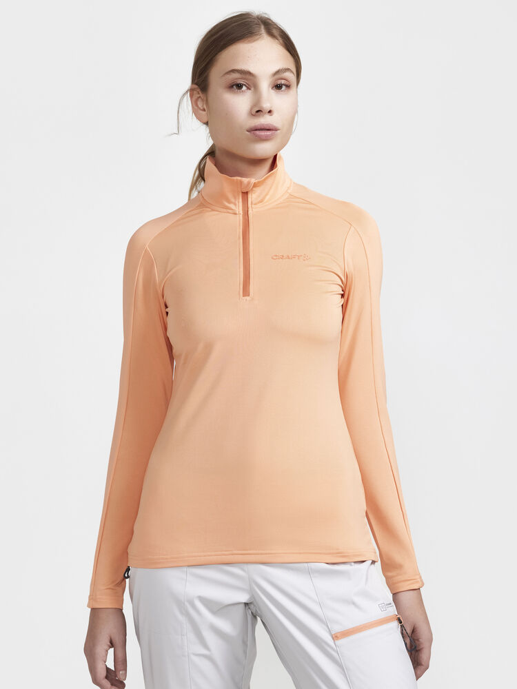 1909497-716000_CORE-Gain-midlayer-W_Closeup1