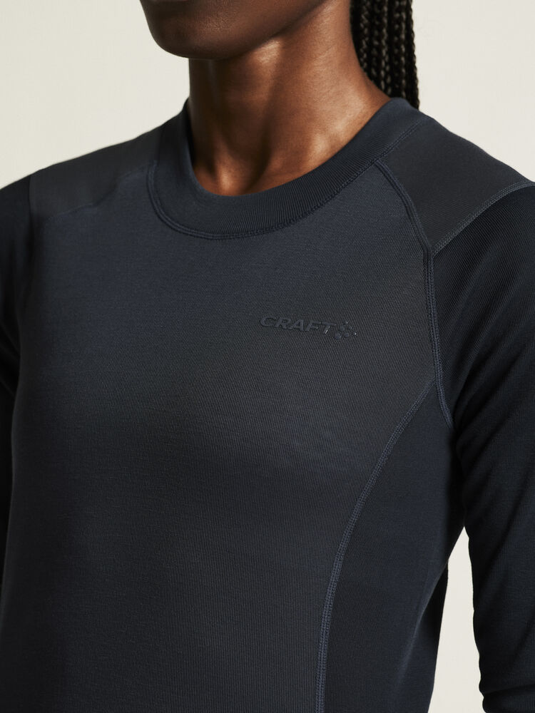 1909708-375395_CORE-Warm-Baselayer-Set-W_closeup4