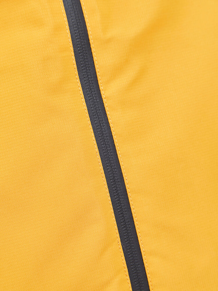 1909858_560000_CORE-2L-insulation-jkt_C4