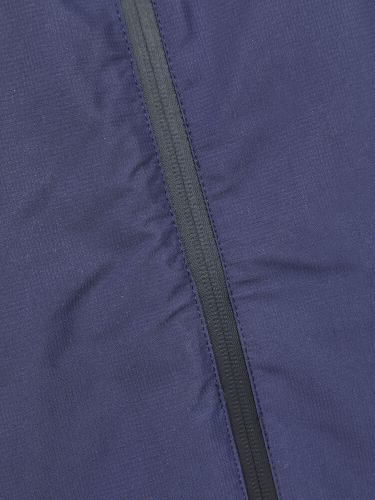 1909858_947000_CORE-2L-insulation-jkt_C4