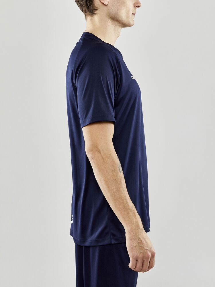 1910142-390000_Evolve-Tee-M_Closeup2