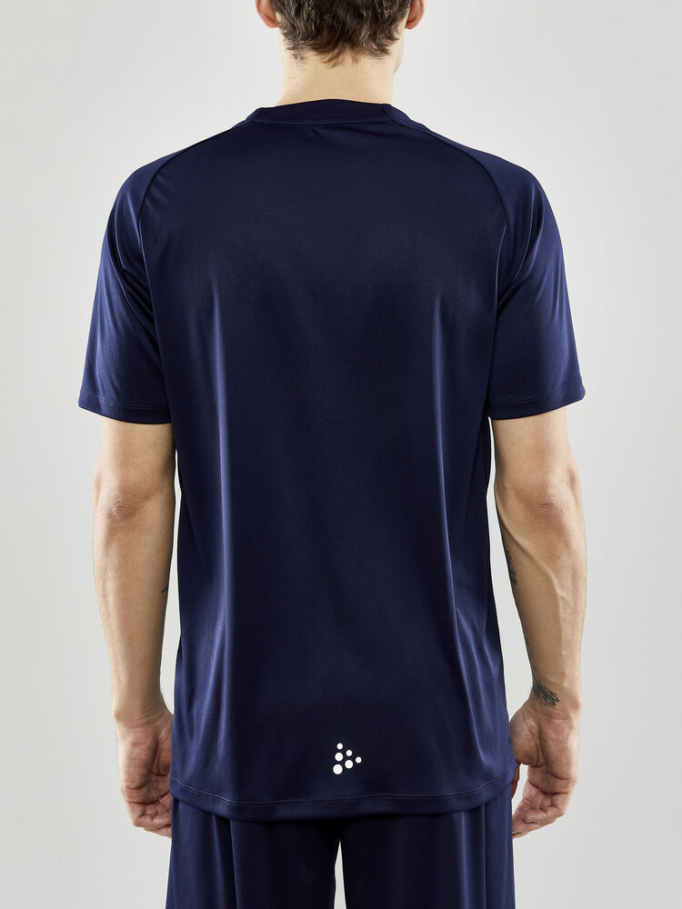 1910142-390000_Evolve-Tee-M_Closeup3