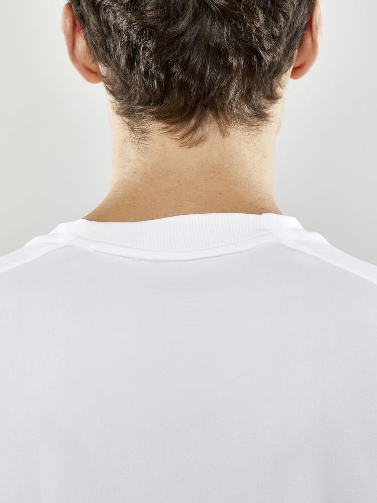 1910142-900000_Evolve-Tee-M_Closeup6
