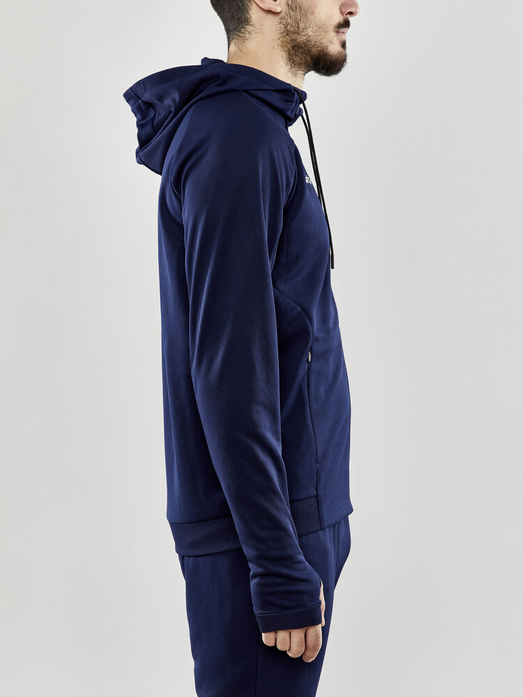 1910157-390000_Evolve-Hood-Jacket-M_Closeup2