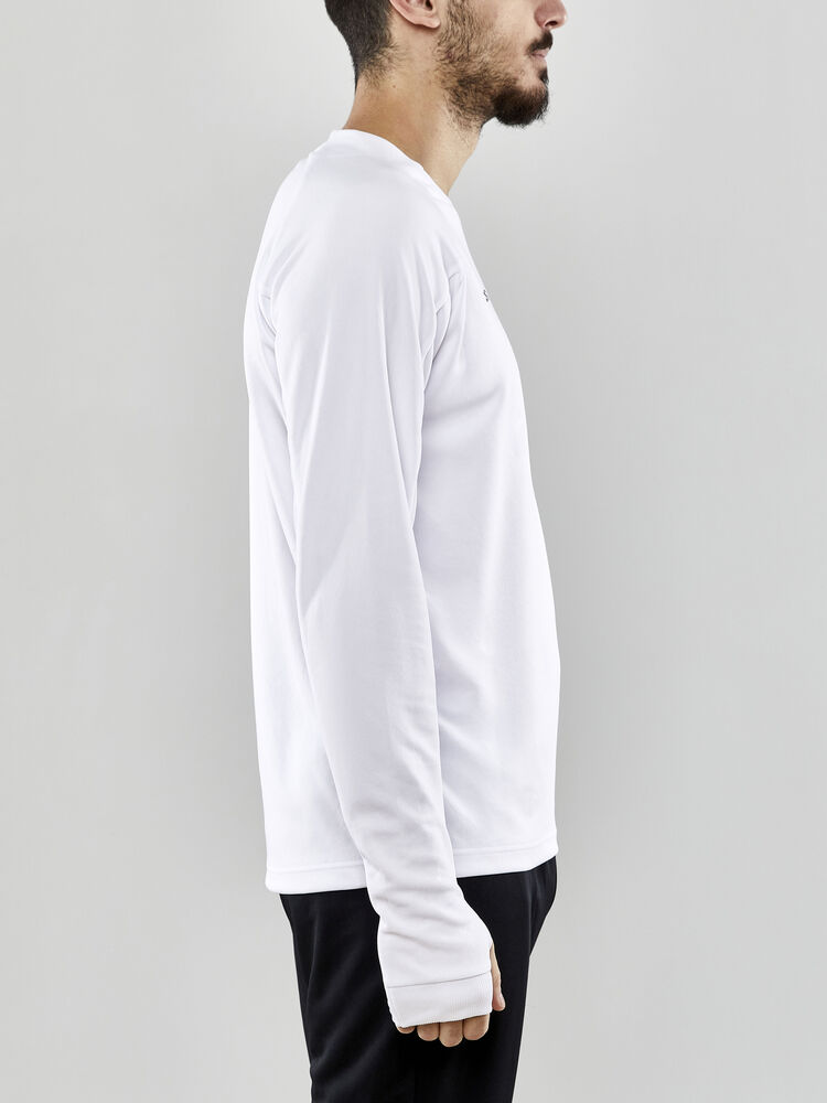 1910160-900000_Evolve-Crew-Neck-M_Closeup2