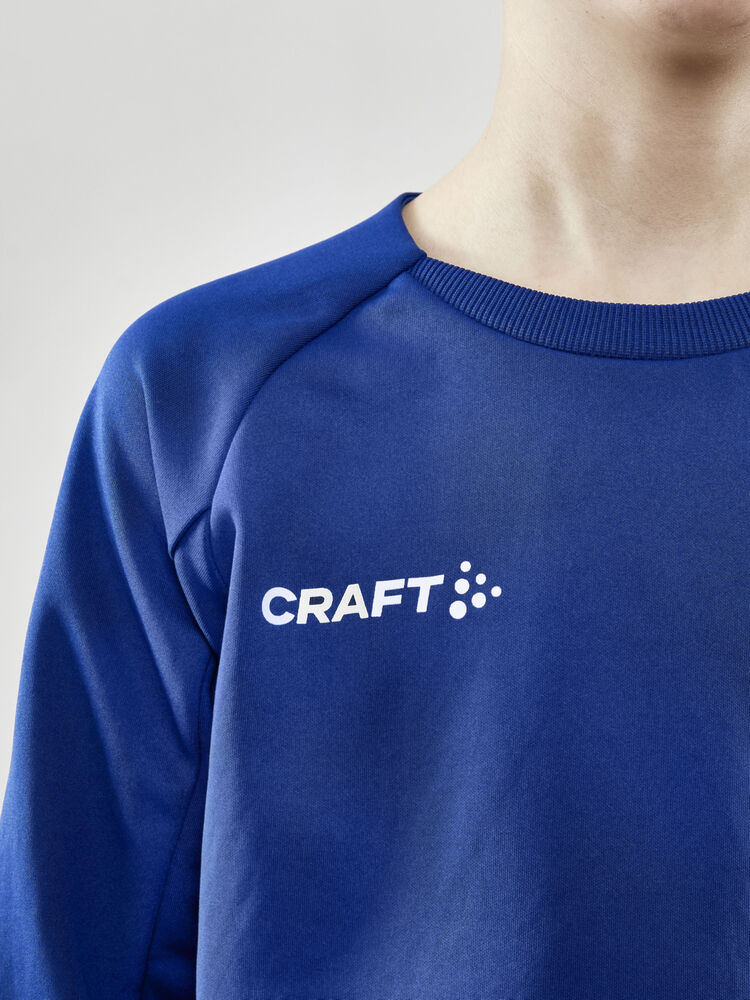 1910162-346000_Evolve-Crew-Neck-JR_Closeup4