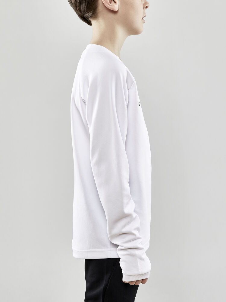 1910162-900000_Evolve-Crew-Neck-JR_Closeup2