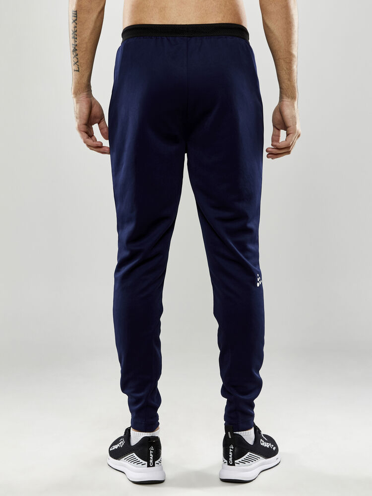 1910166-390000_Evolve-Slim-Pants-M_Closeup3