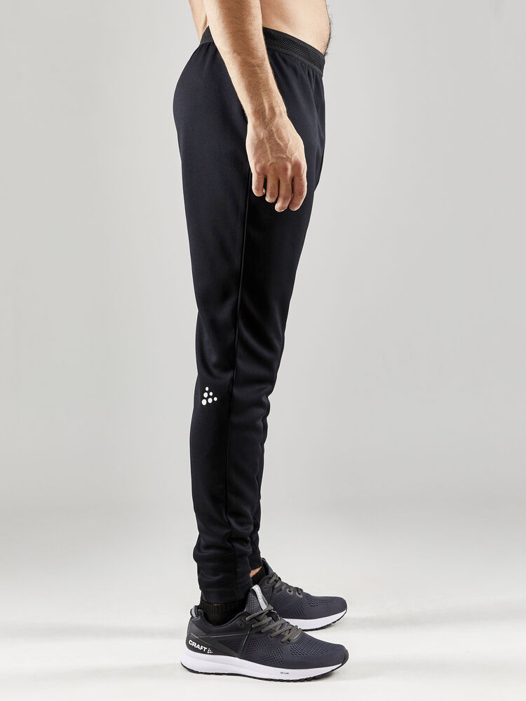 1910166-999000_Evolve-Slim-Pants-M_Closeup2