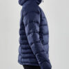 1910391-396000_CORE-Explore-Isolate-Jacket-W_Closeup2