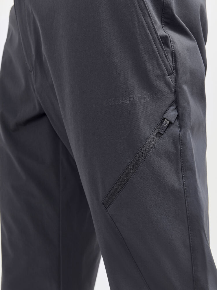 1910392-995000_ADV-Explore-Tech-Pants-M_Closeup4