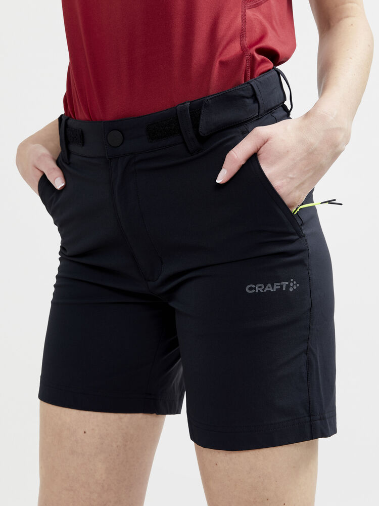 1910395-999000_ADV-Explore-Tech-Shorts-W_Closeup3