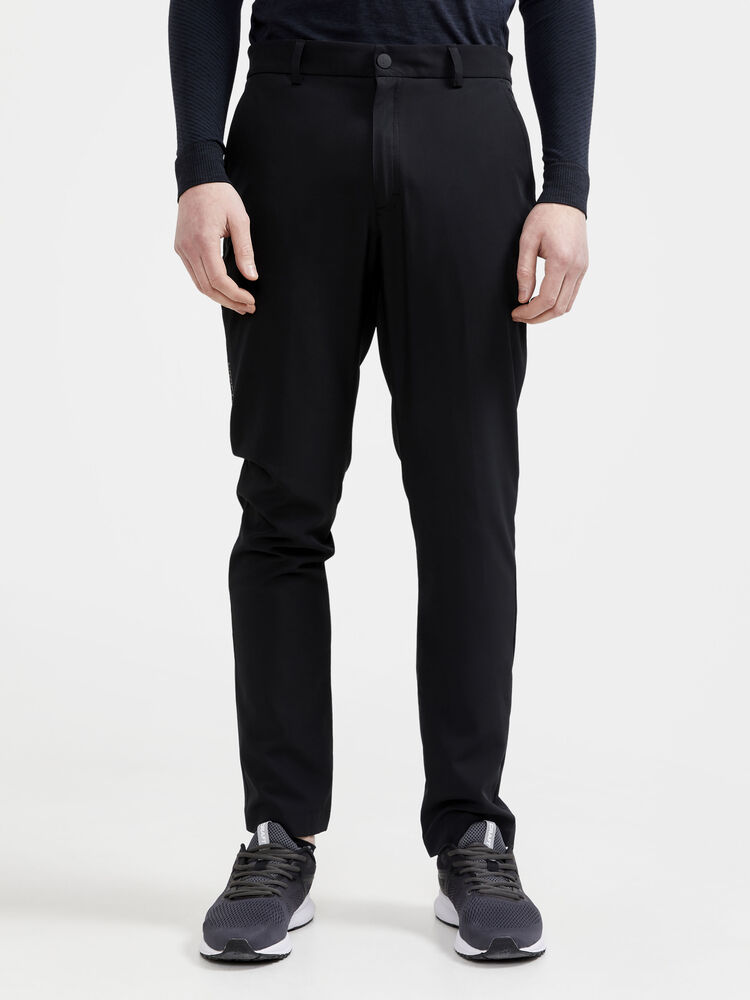 1910402-999000_CORE-Explore-Pants-M_Closeup1