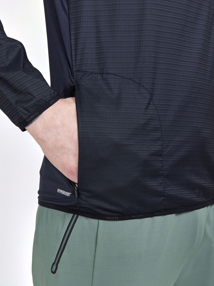 1910411-999000_PRO-Hypervent-LS-Wind-Top-M_Closeup4