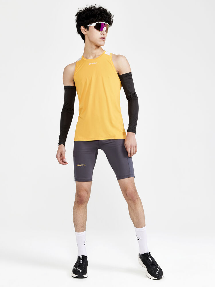 1910417-543914_PRO-Hypervent-Singlet-M_Closeup6