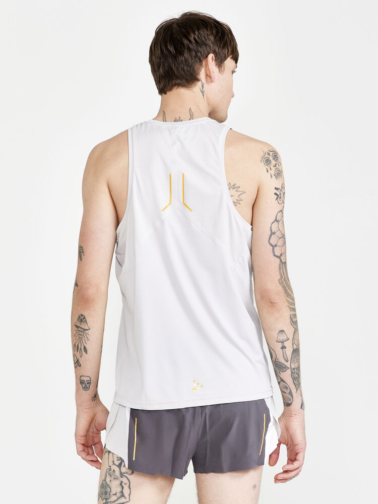 1910417-914000_PRO-Hypervent-Singlet-M_Closeup2