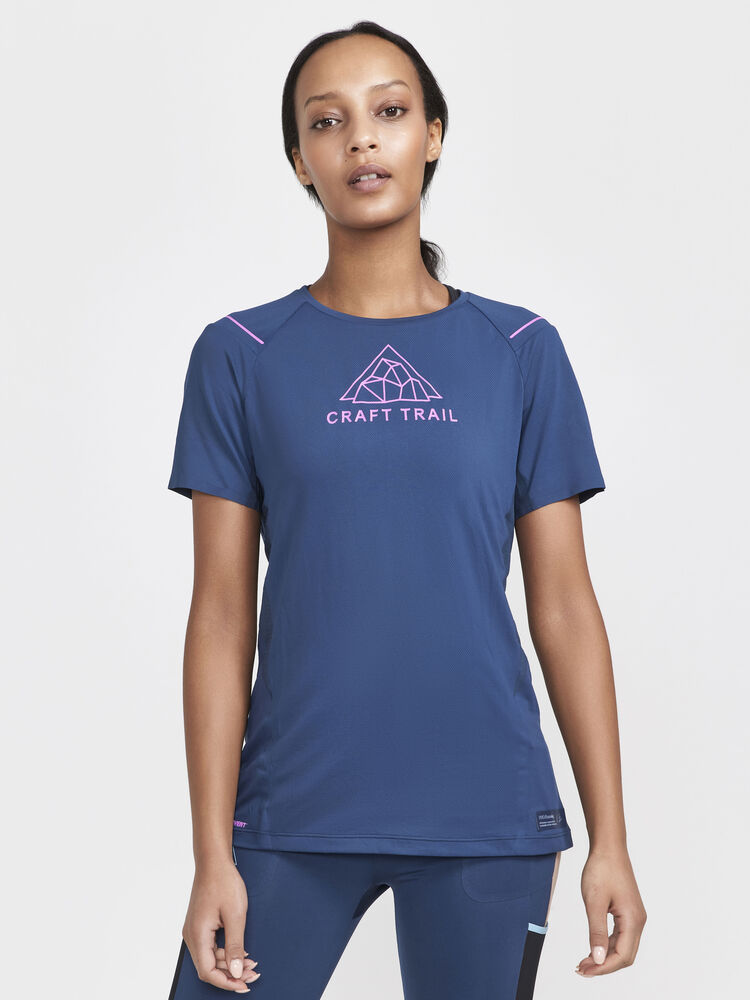 1910433-698000_PRO-Hypervent-SS-Tee-W_Closeup1
