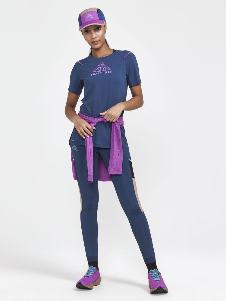 1910433-698000_PRO-Hypervent-SS-Tee-W_Closeup4