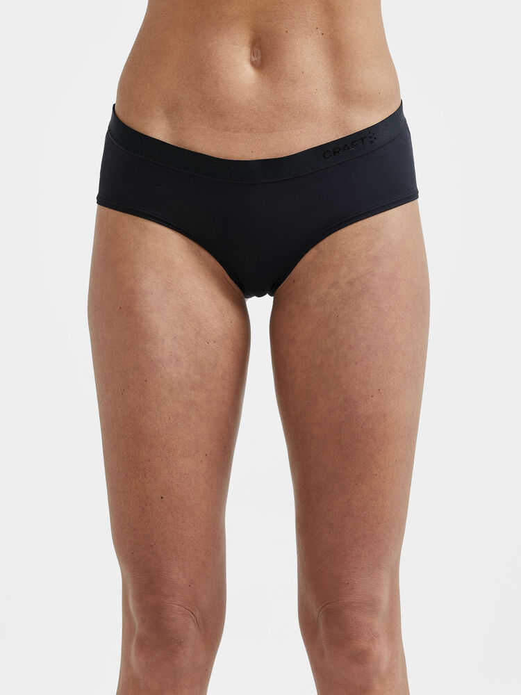 1910442-999000_CORE-DRY-Hipster-W_Closeup1