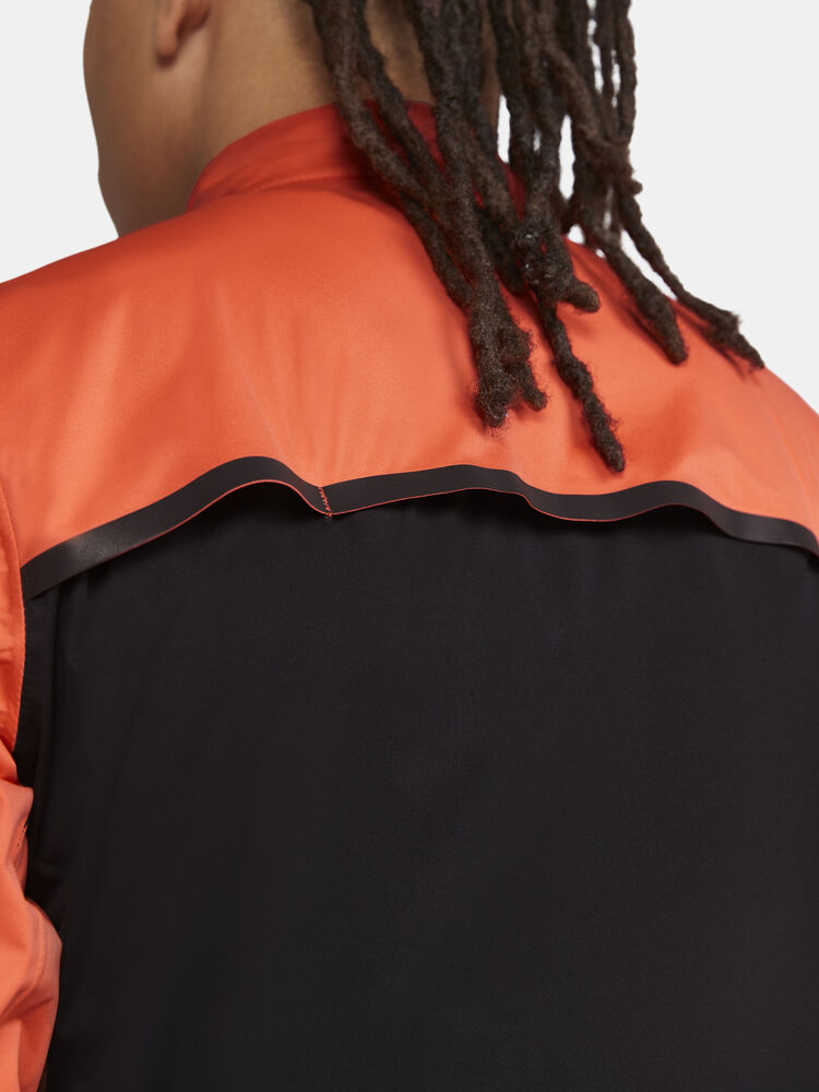 1910525-521999_Adv-Endur-Hydro-Jacket-M_Closeup4