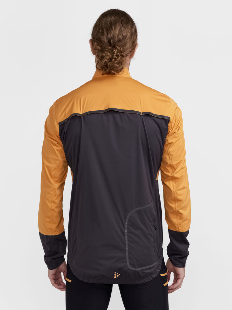 1910525-574992_Adv-Endur-Hydro-Jacket-M_Closeup2
