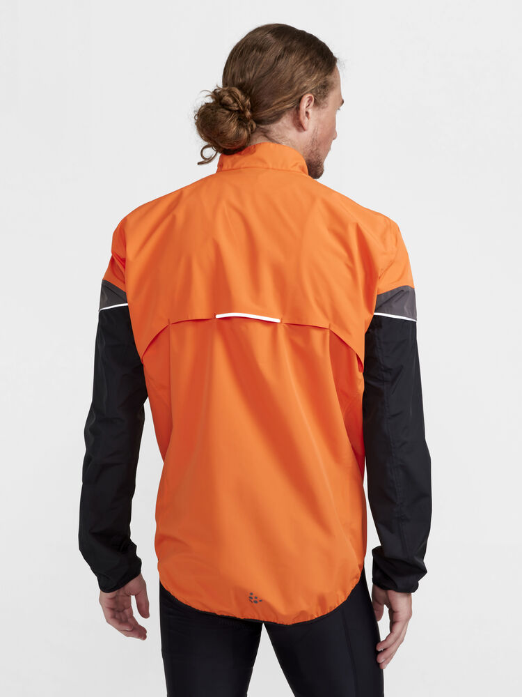 1910531-550999_Core-Endur-Hydro-Jacket-M_Closeup2
