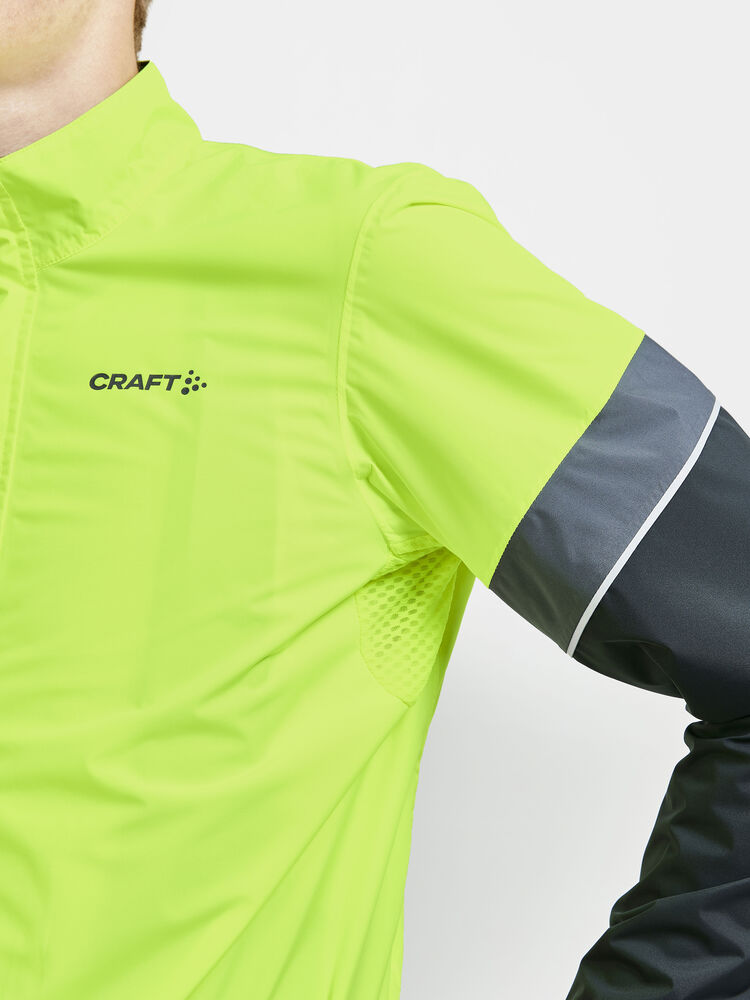 1910531-851999_Core-Endur-Hydro-Jacket-M_Closeup4