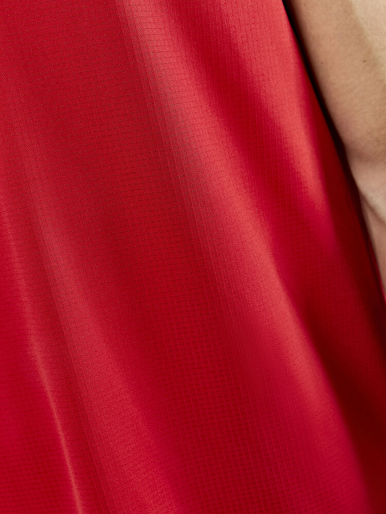 1911103-430000_Progress-Basket-Singlet-M_Closeup5