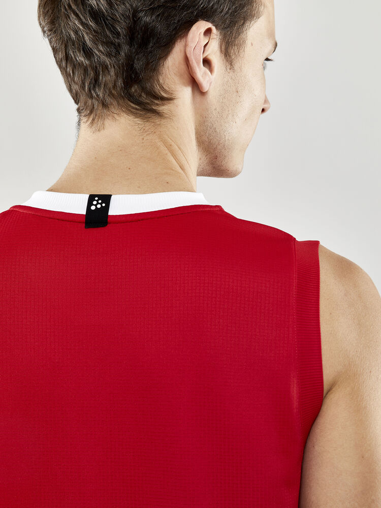 1911103-430000_Progress-Basket-Singlet-M_Closeup6