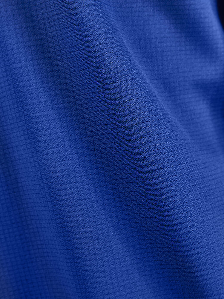 1911104-346000_Progress-Basket-Singlet-W_Closeup4