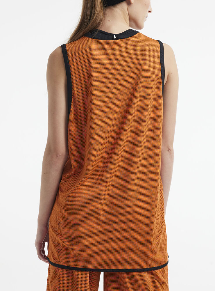 1911110-575999_Progress-Reversible-Basket-Singlet-W_Closeup2