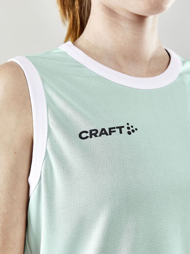 1911110-651900_Progress-Reversible-Basket-Singlet-W_Closeup5