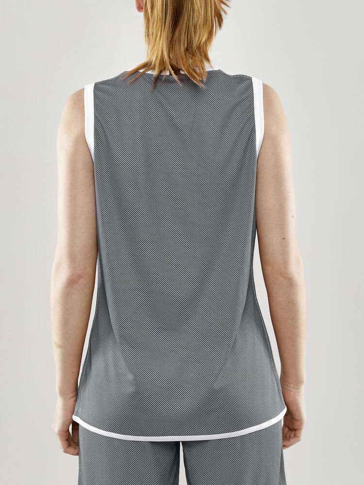 1911110-999900_Progress-Reversible-Basket-Singlet-W_Closeup3