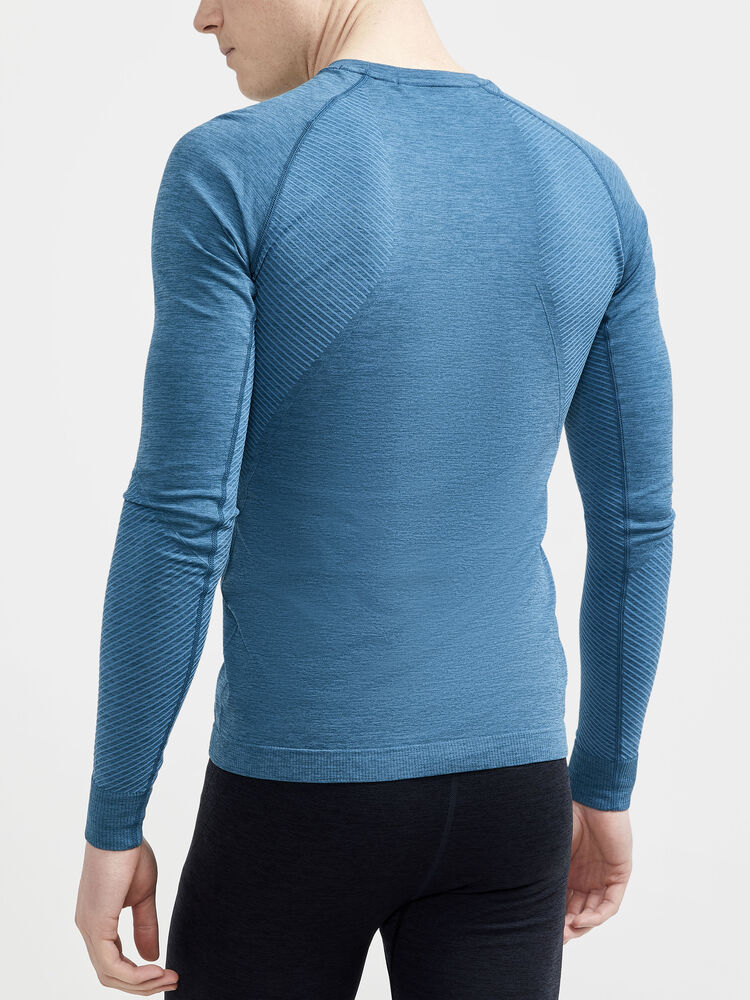 1911157-676000_CORE-Dry-Active-Comfort-LS-M_Closeup2