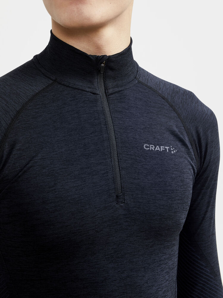 1911166-999000_CORE-Dry-Active-Comfort-HZ-M_Closeup3