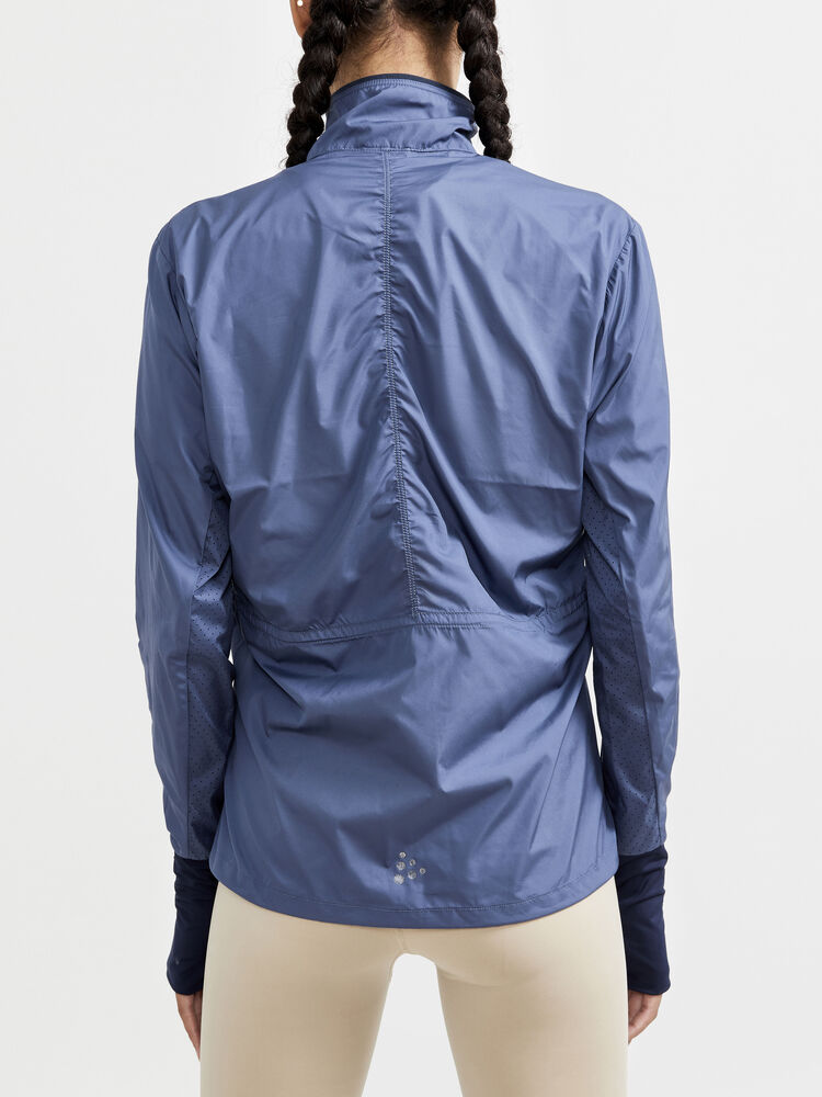 1911241-300000_ADV-Essence-Wind-Jacket-W_Closeup2