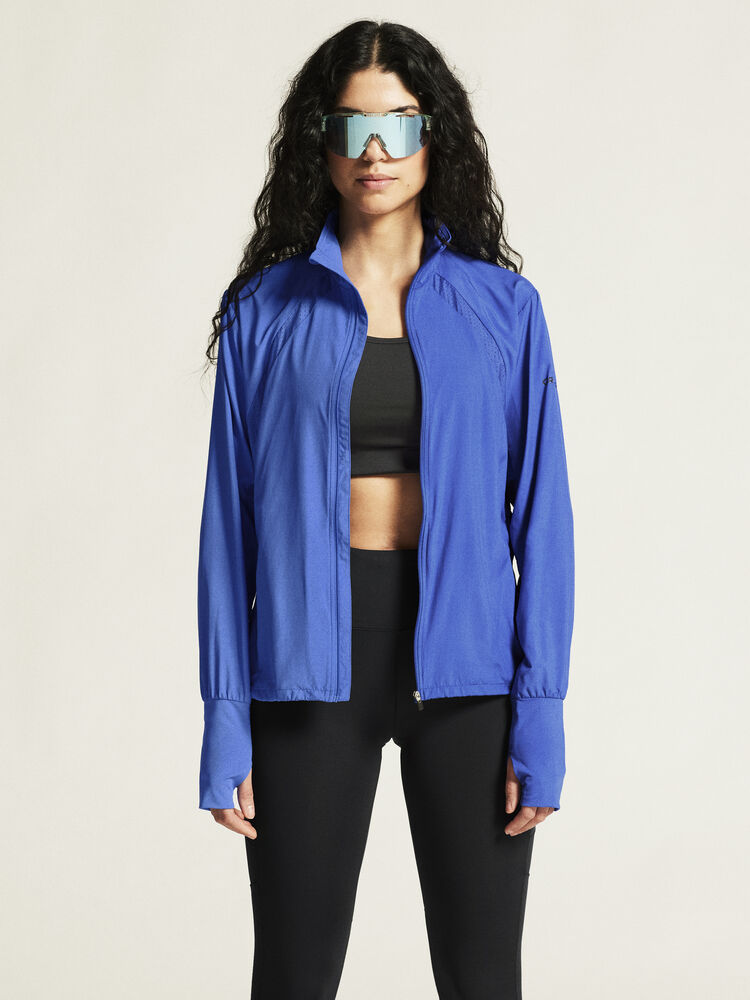 1911241-359000_ADV-Essence-Wind-Jacket-W_closeup4